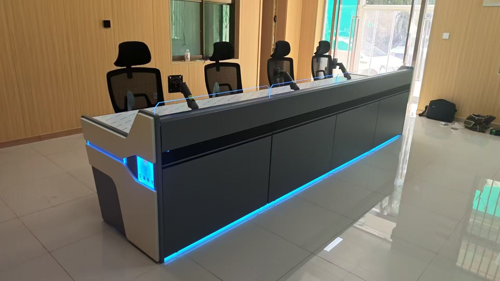 Compact console for office control room
